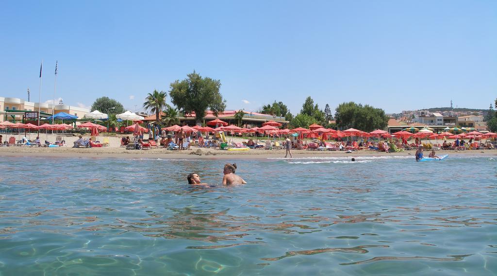 Agia Marina Georginaアパートホテル エクステリア 写真